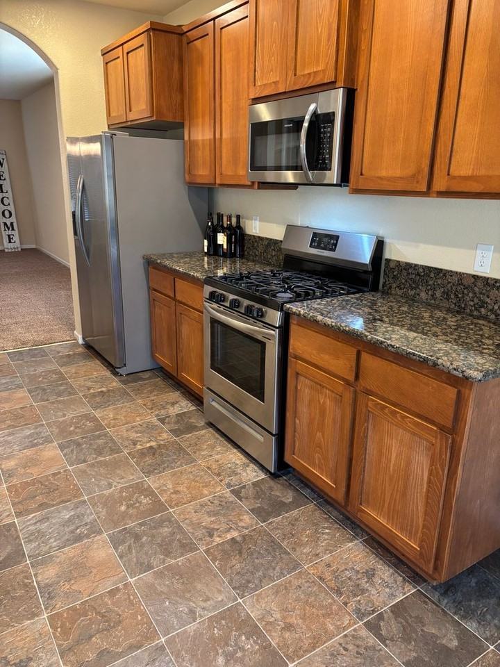 5688 Meadow Brook Way - Photo 5 of 18