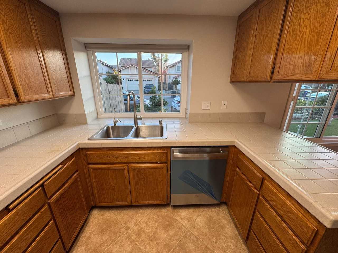 2491 Saint Anne Dr - Photo 6 of 18