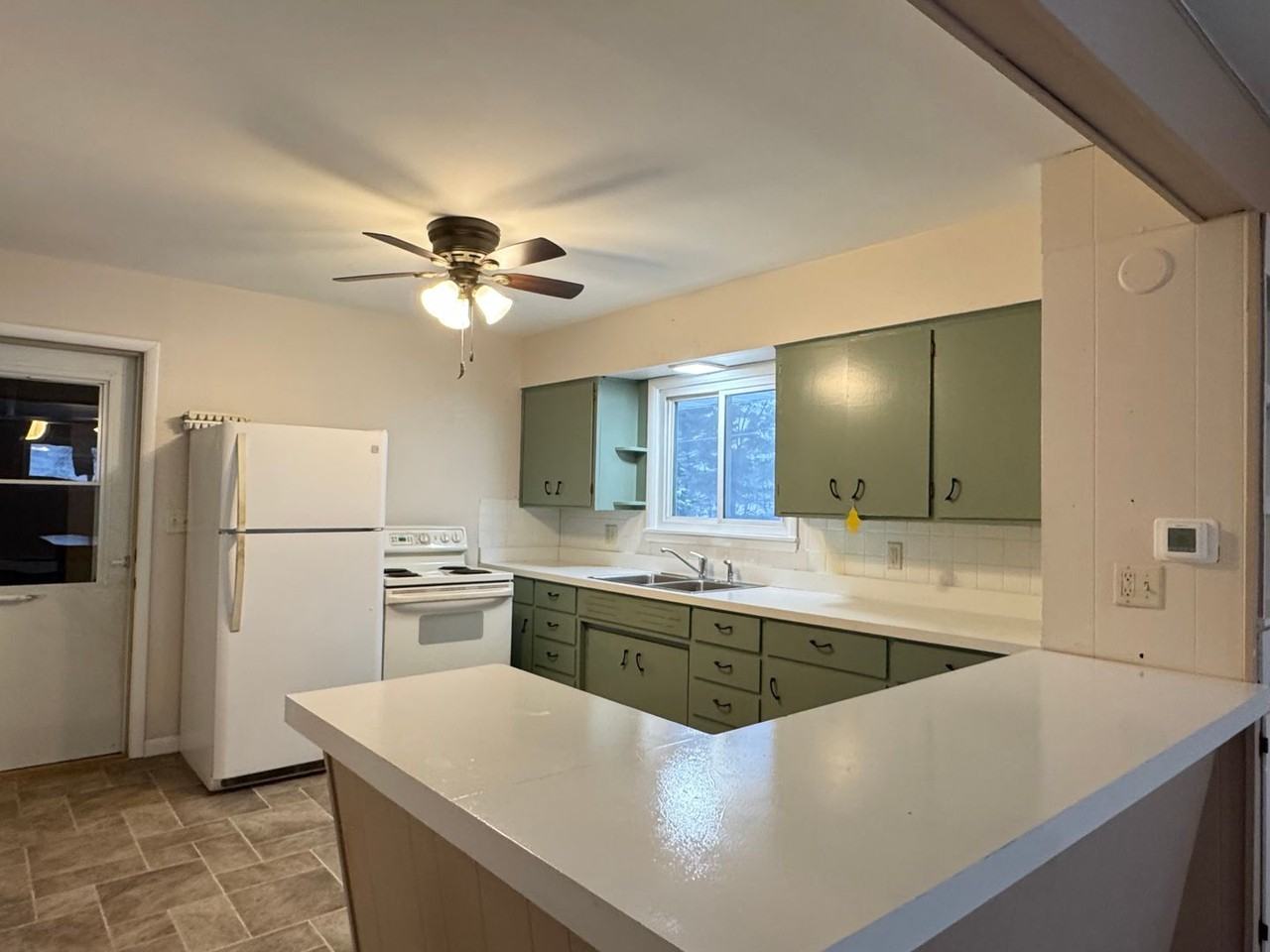 1121 Weggen Rd - Photo 6 of 16