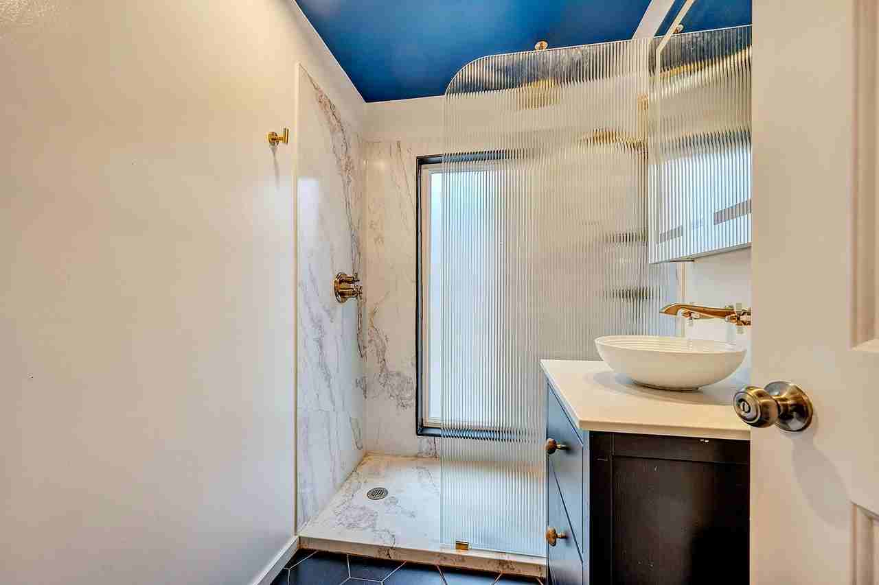 8305 224th St Sw - Photo 4 of 20