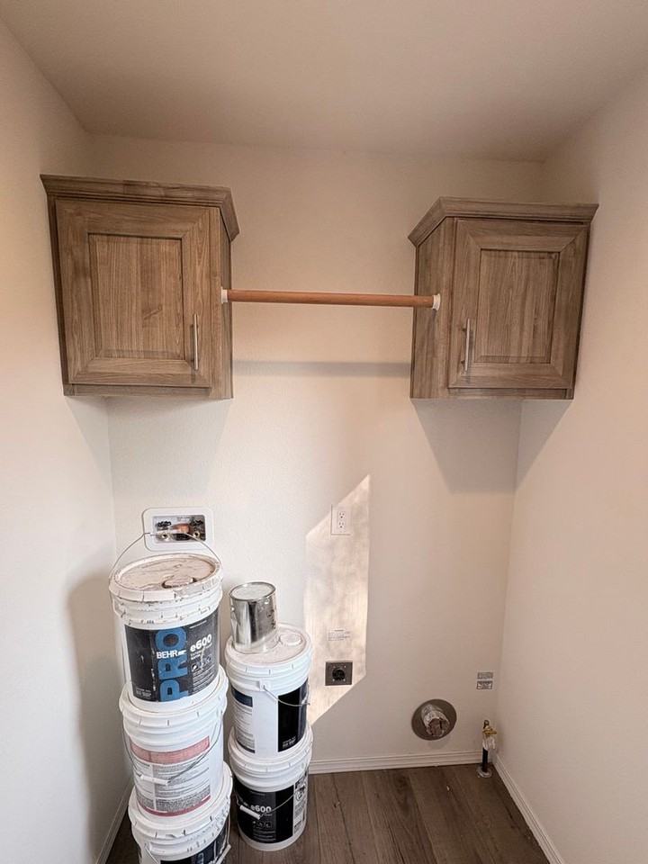 212 Las Flores Ave - Photo 6 of 12