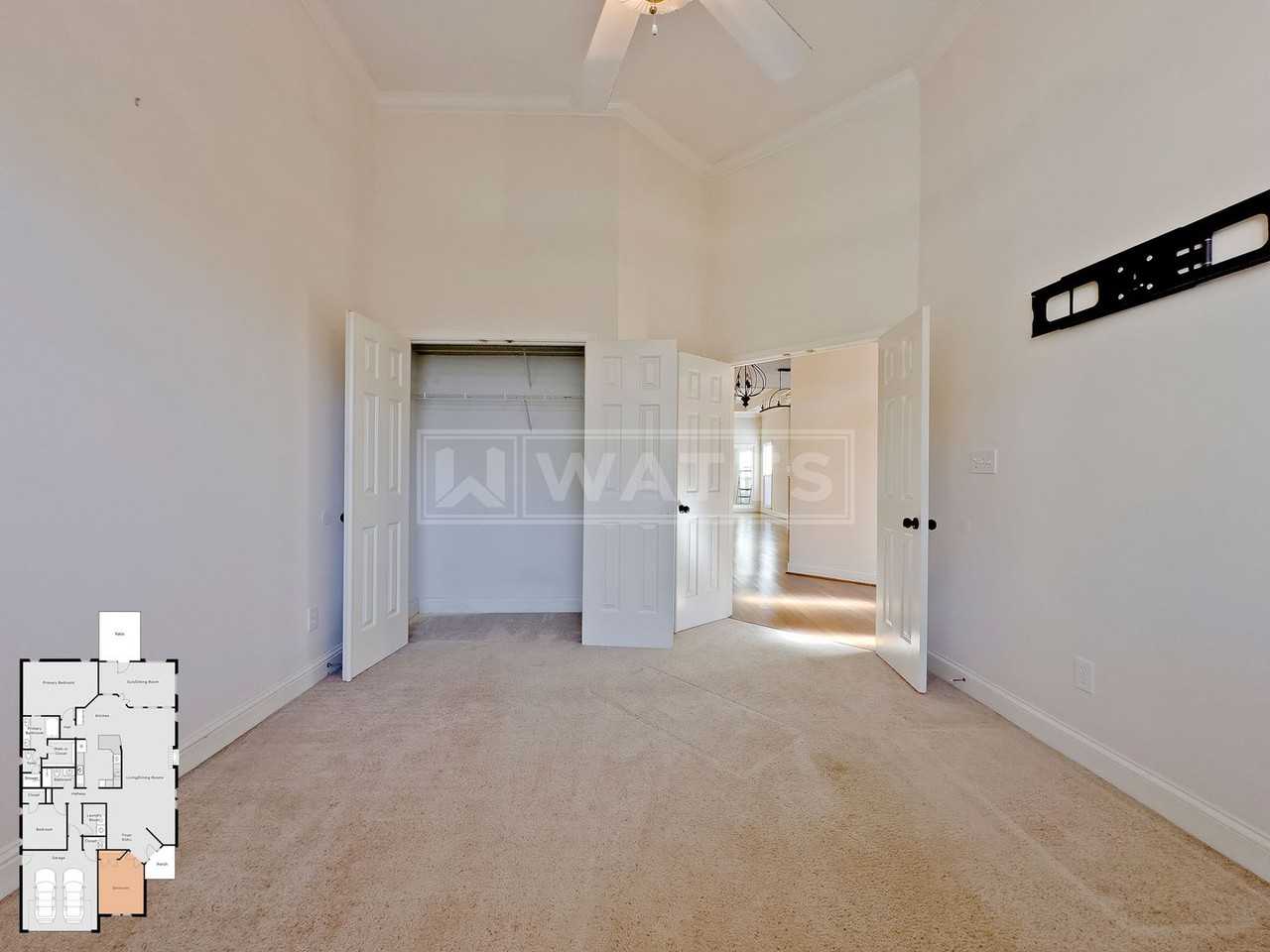 1015 Riverchase Cv - Photo 7 of 32