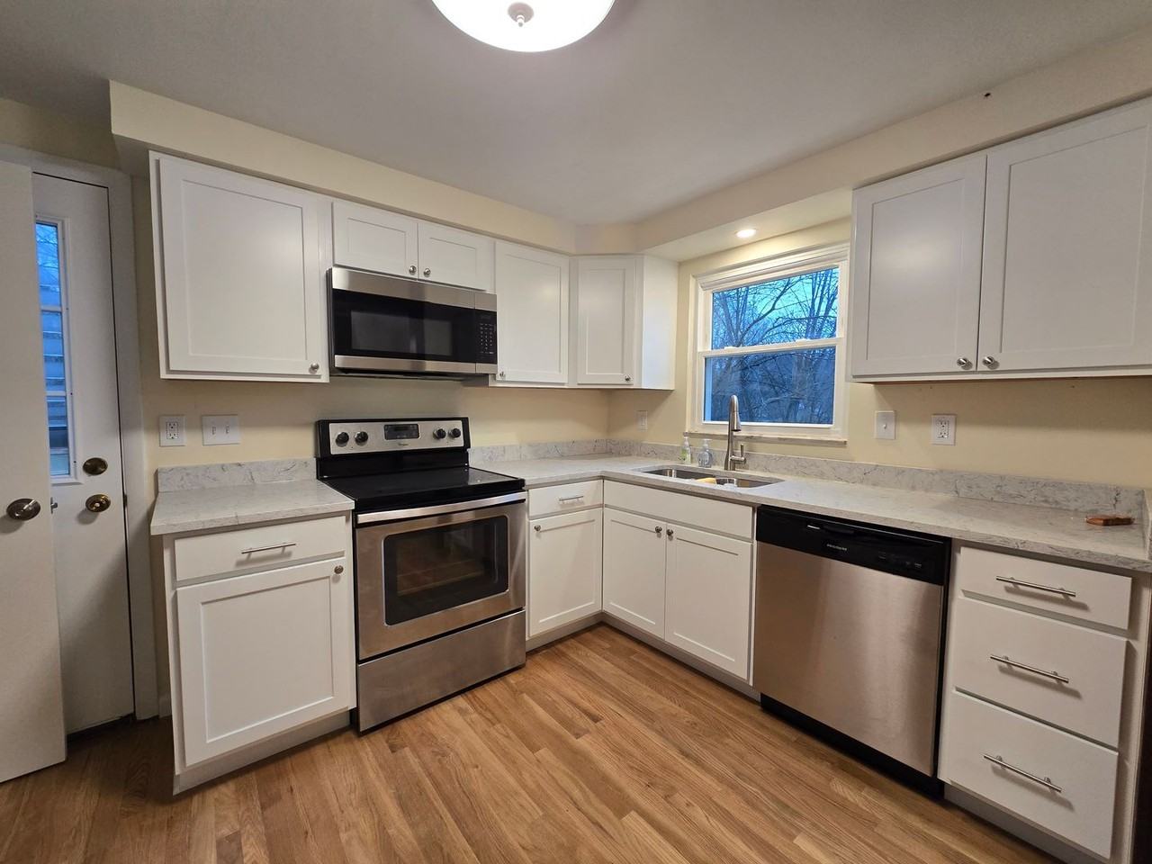 389 Beech Rd - Photo 6 of 15