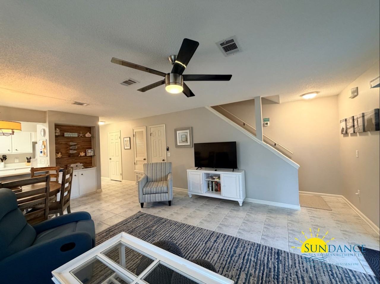 33 Cypress St - Photo 5 of 23