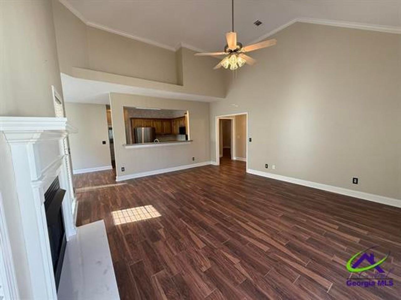 103 Huntington Way - Photo 3 of 26