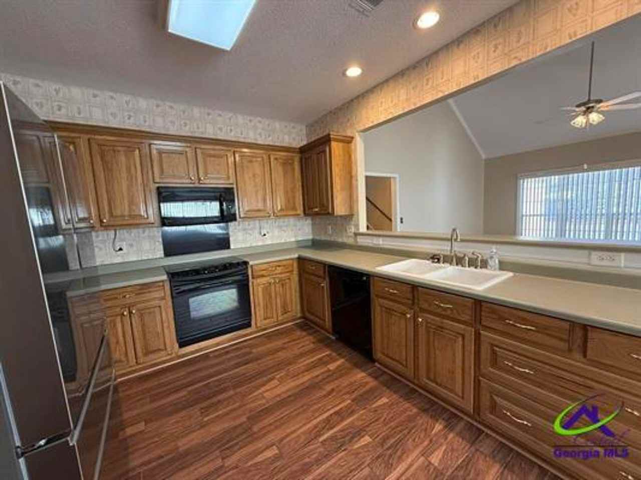 103 Huntington Way - Photo 7 of 26