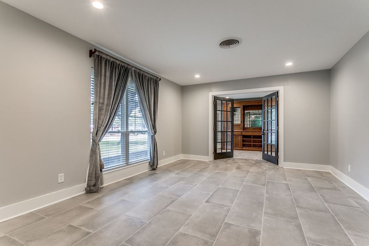 209 Glentower Dr - Photo 7 of 36