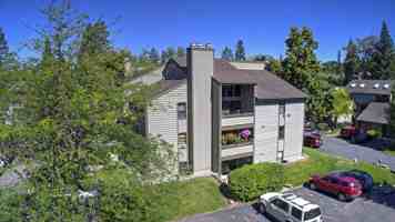 featured image of 270 Bridge St