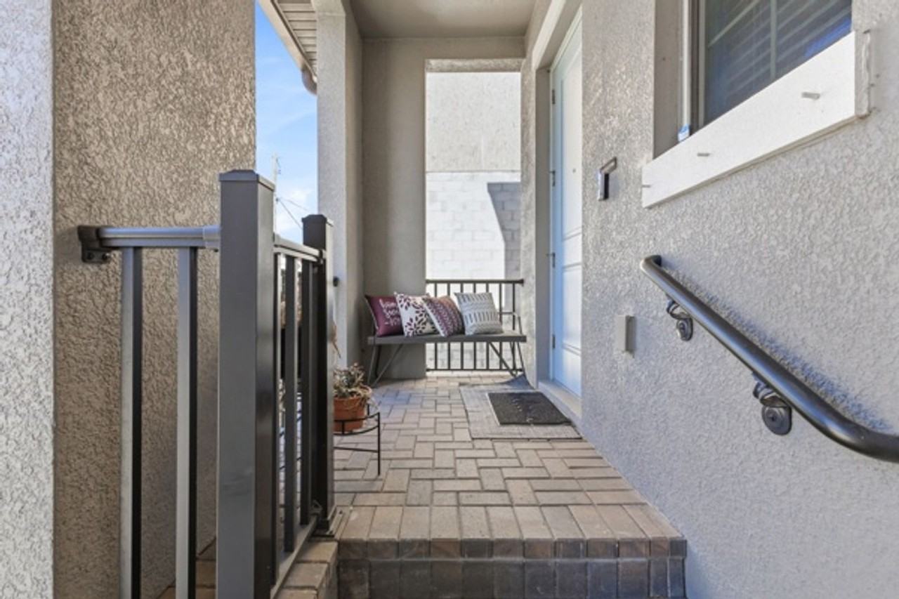 7410 S Faul St - Photo 3 of 43