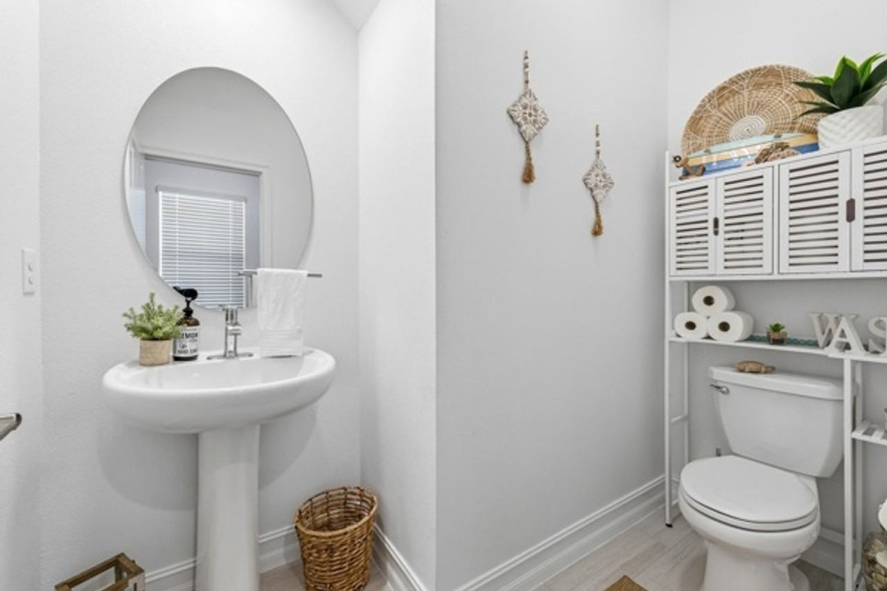 7410 S Faul St - Photo 6 of 43