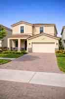 featured image of 909 Ne 193rd Ter #0