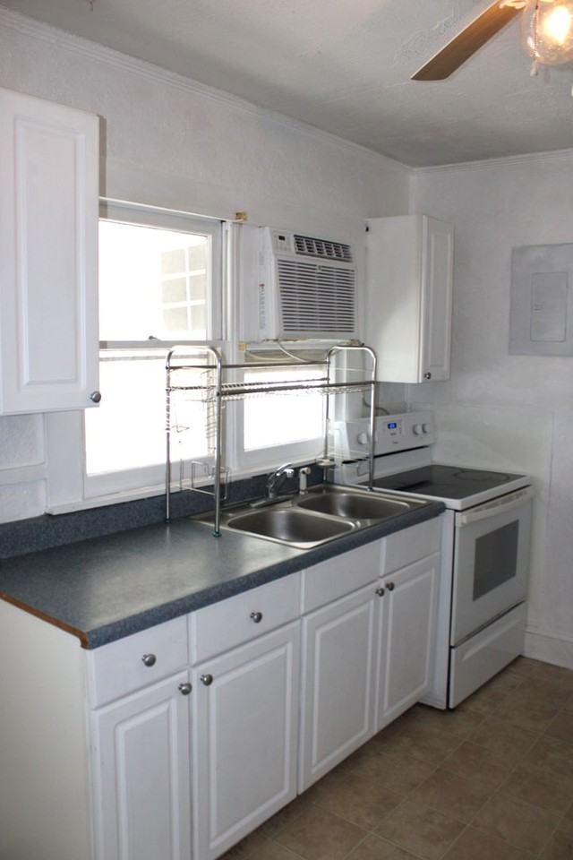 502A E Main St - Photo 3 of 17