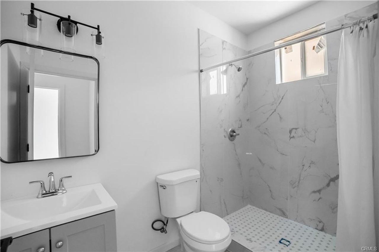 20553 Valerio St - Photo 5 of 12