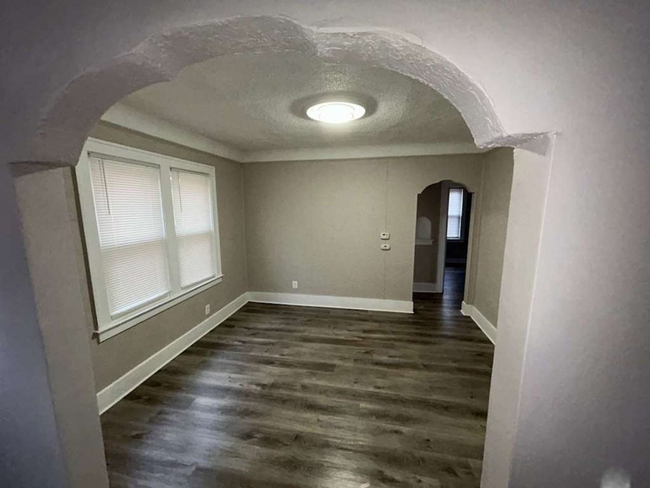 16559 Sorrento St - Photo 5 of 24