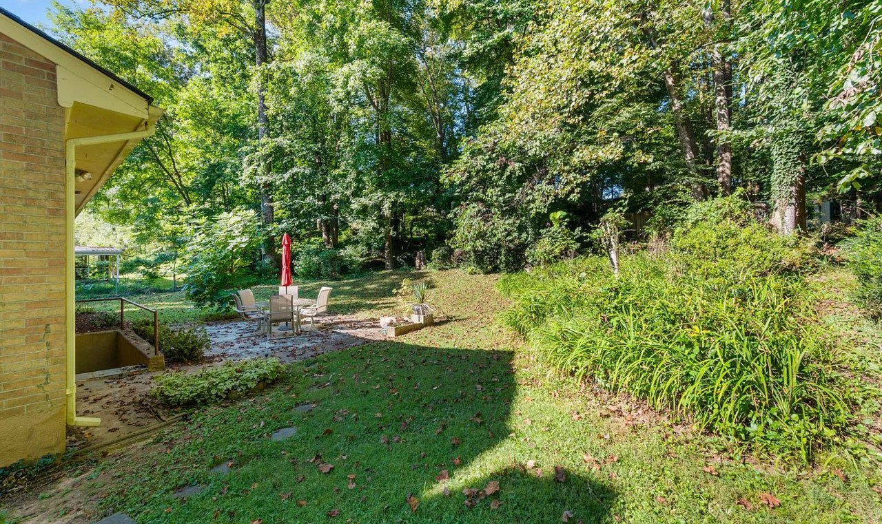 1927 Indian Hill Rd - Photo 3 of 16