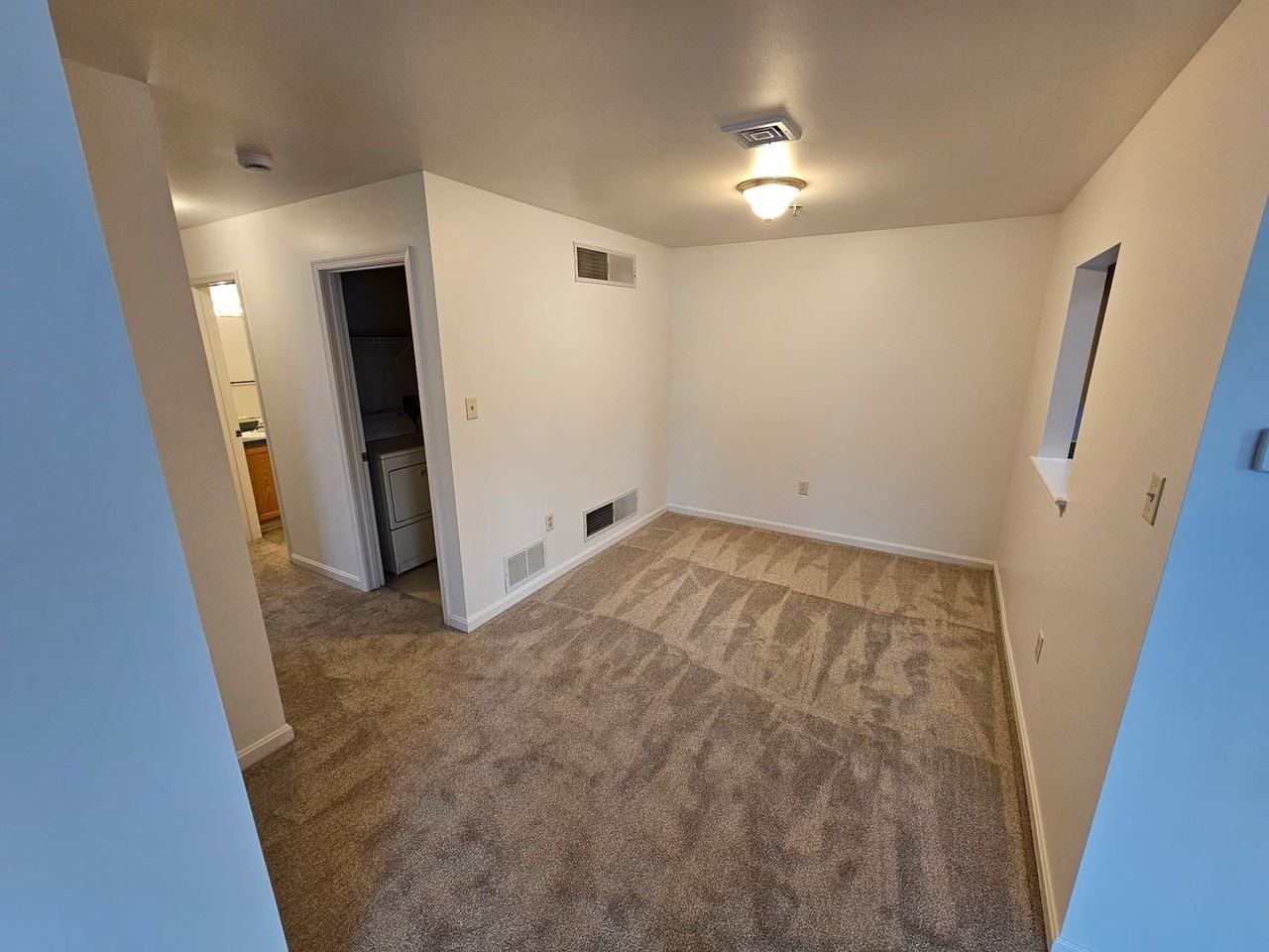 5811 Hidden Lake Dr Apt C - Photo 5 of 10