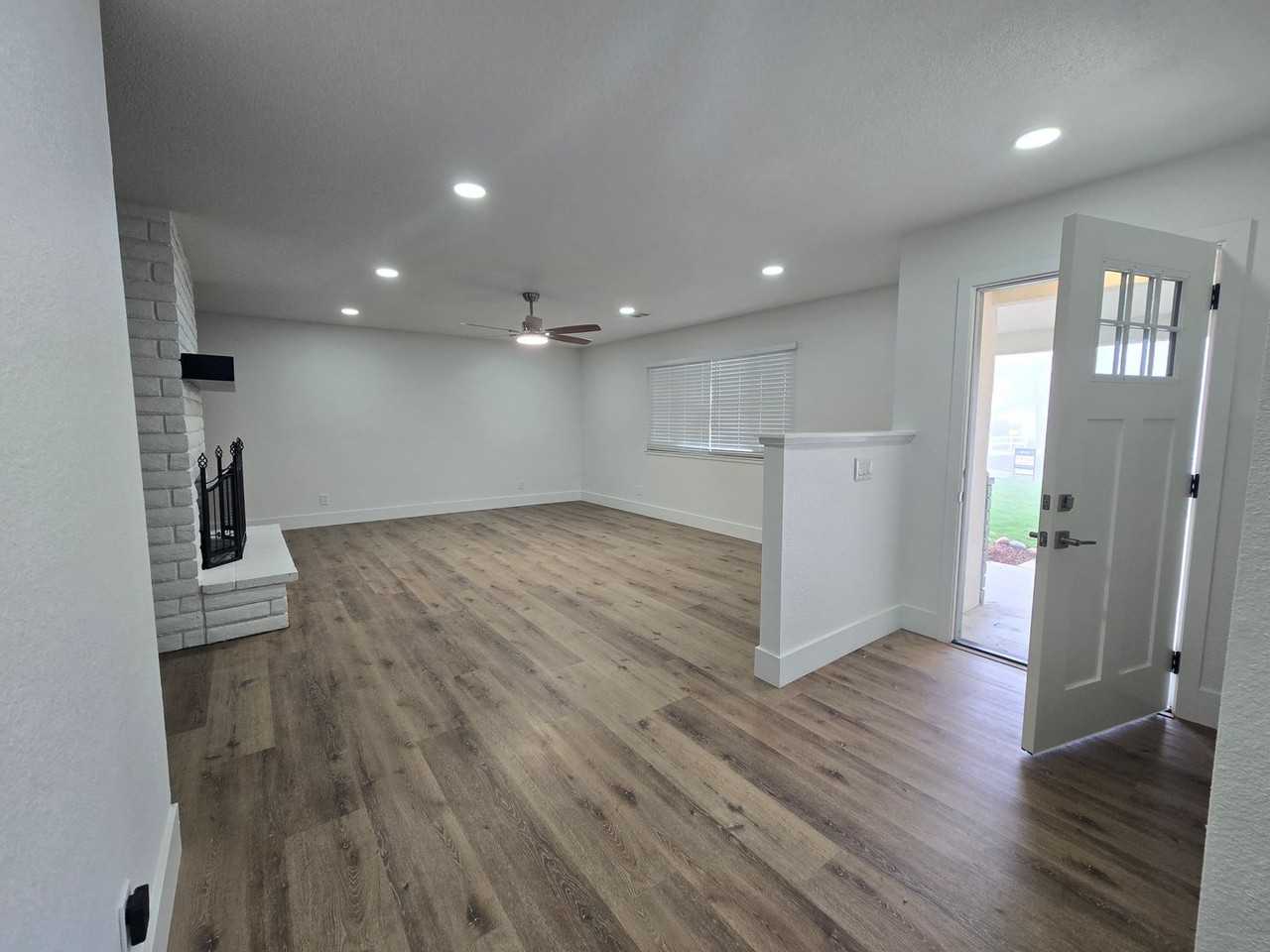 2329 Michael Cir - Photo 3 of 27