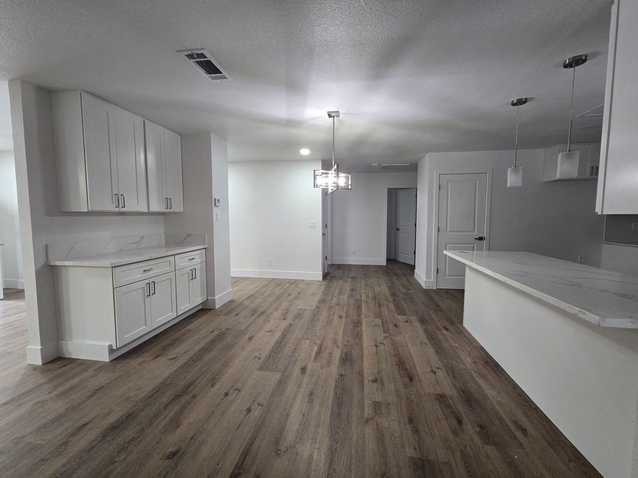 2329 Michael Cir - Photo 5 of 27