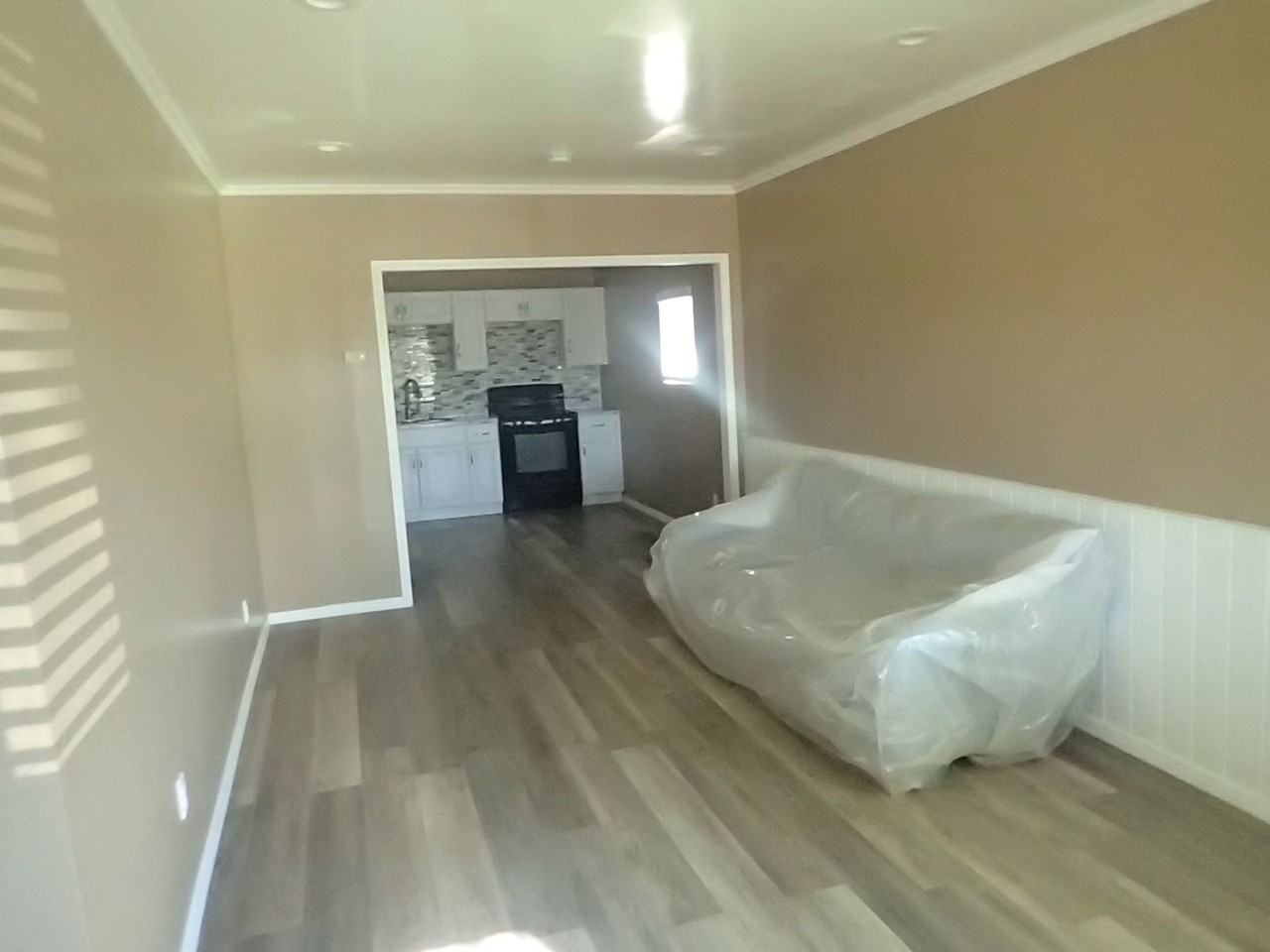 332 W Ridgecrest Blvd - Photo 5 of 8