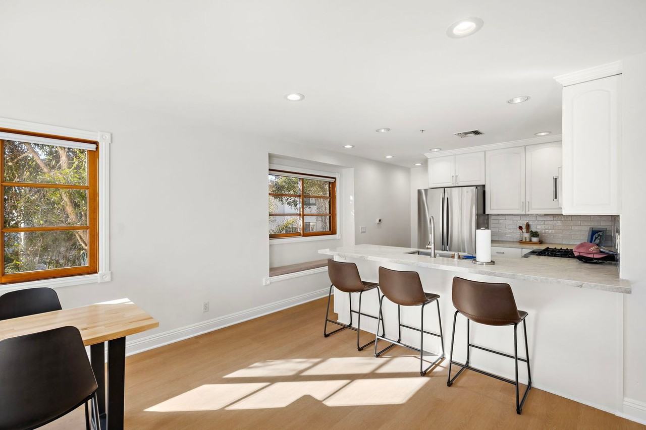 416 Avenida Santa Barbara #B - Photo 3 of 19