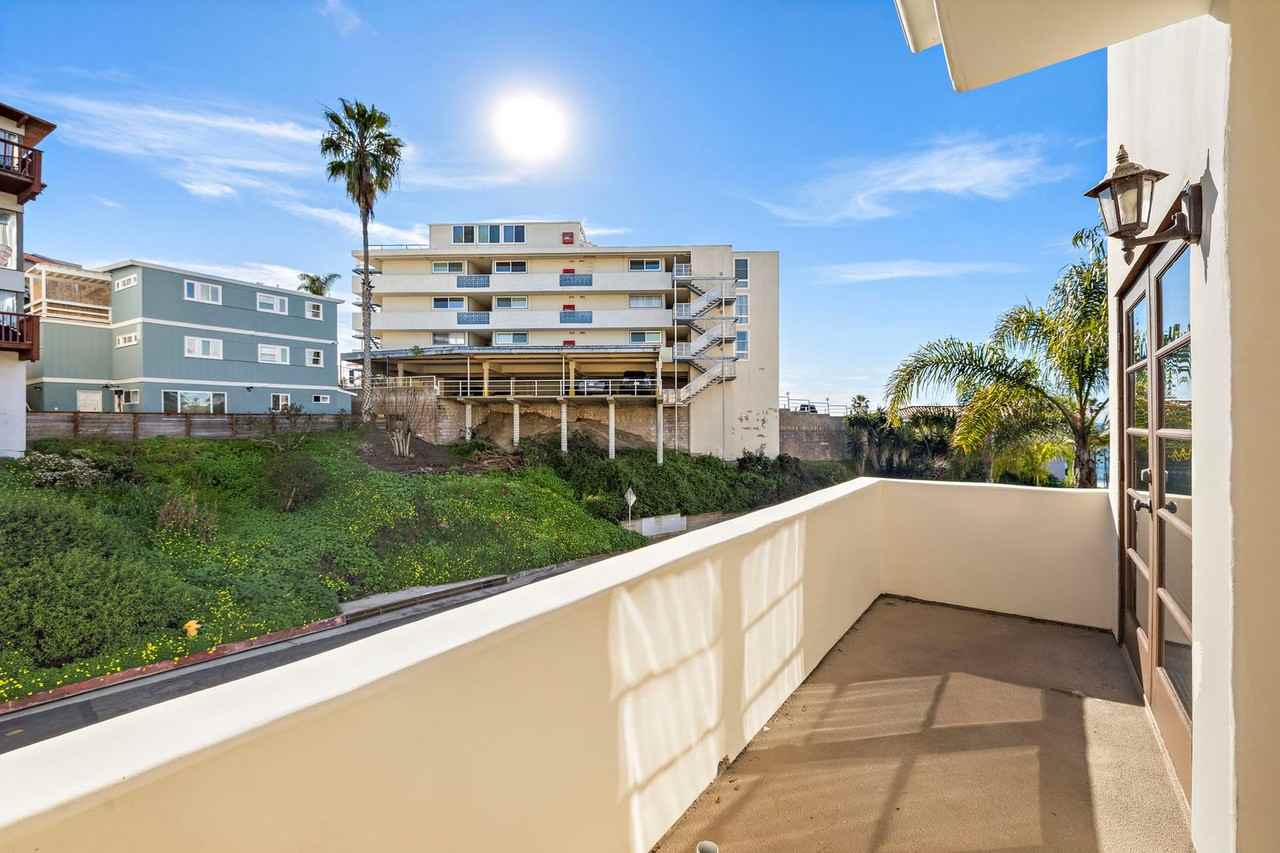 416 Avenida Santa Barbara #B - Photo 6 of 19