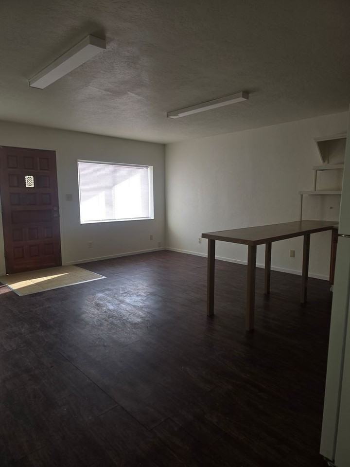 120 S Main St - Photo 3 of 11