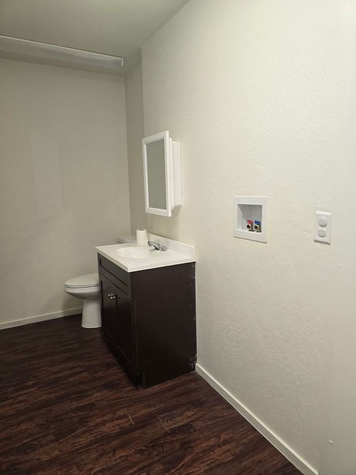 120 S Main St - Photo 6 of 11