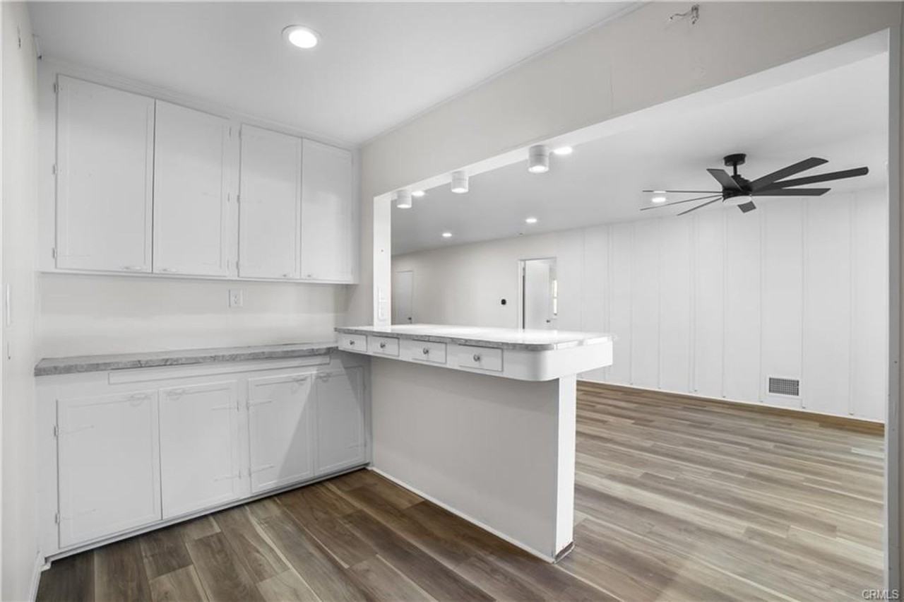 7400 Cozycroft Ave - Photo 3 of 14