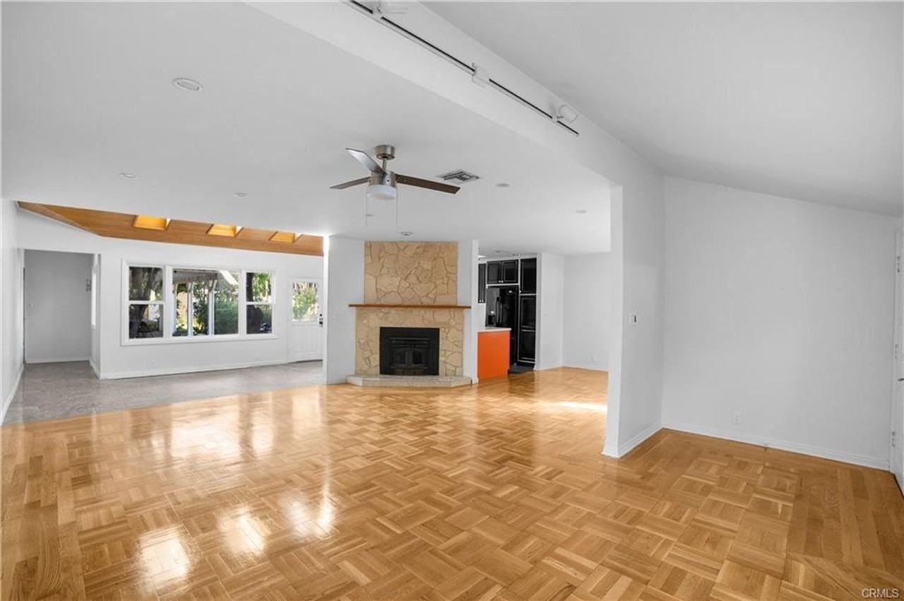 7225 Forbes Ave - Photo 4 of 17