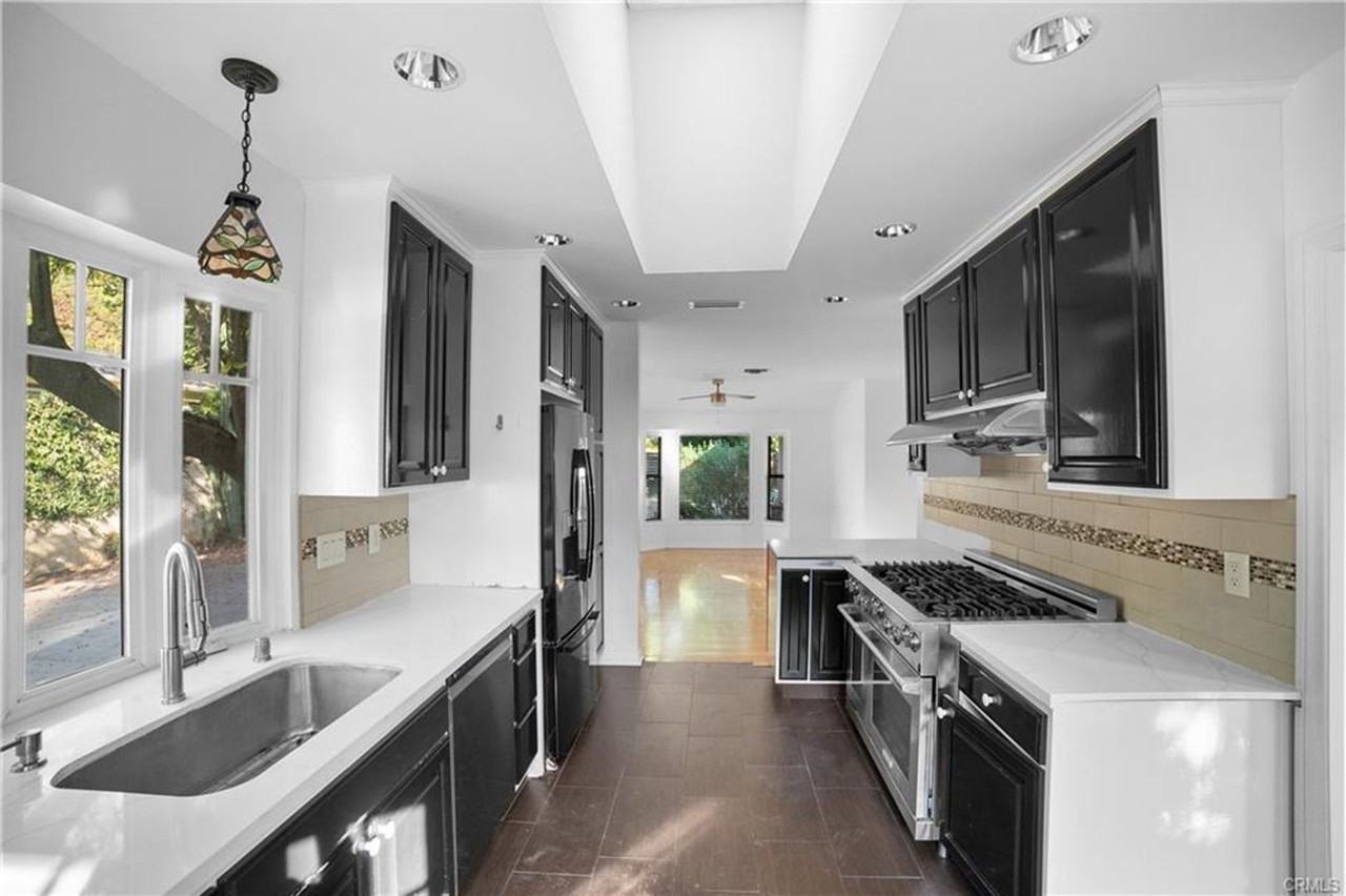 7225 Forbes Ave - Photo 7 of 17