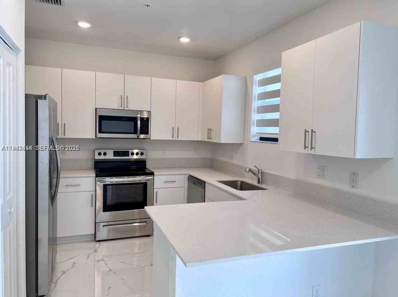 15903 Sw 2nd Pl - Photo 3 of 20