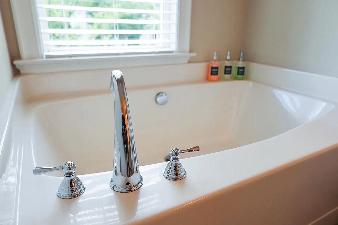 7558 Acc Blvd - Photo 3 of 27