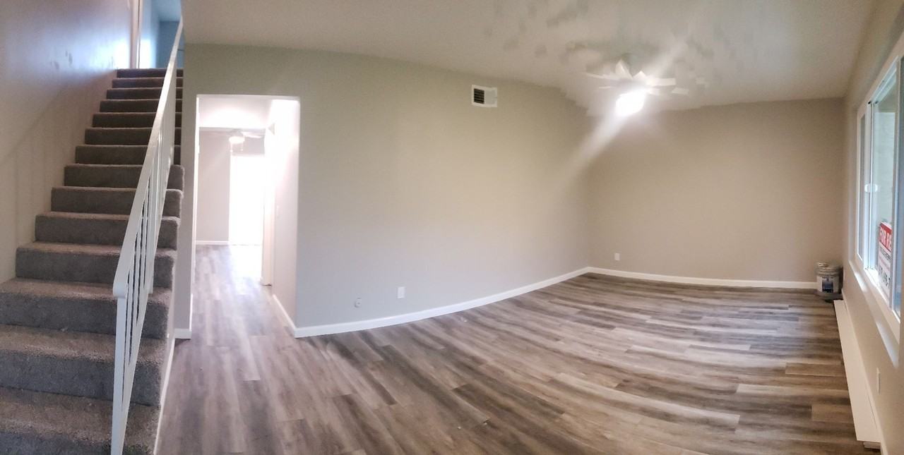 10525 Kerrigan Ct - Photo 2 of 15