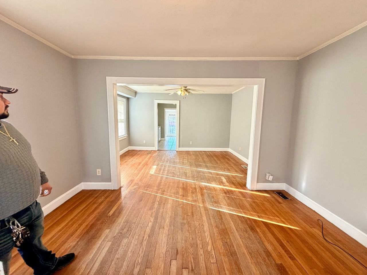 538 S Hardy Ave - Photo 2 of 10