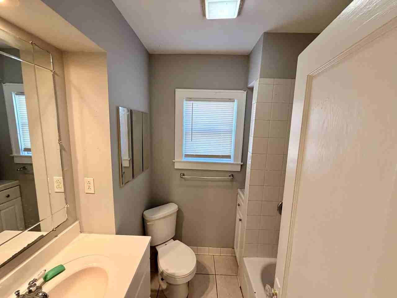 538 S Hardy Ave - Photo 6 of 10