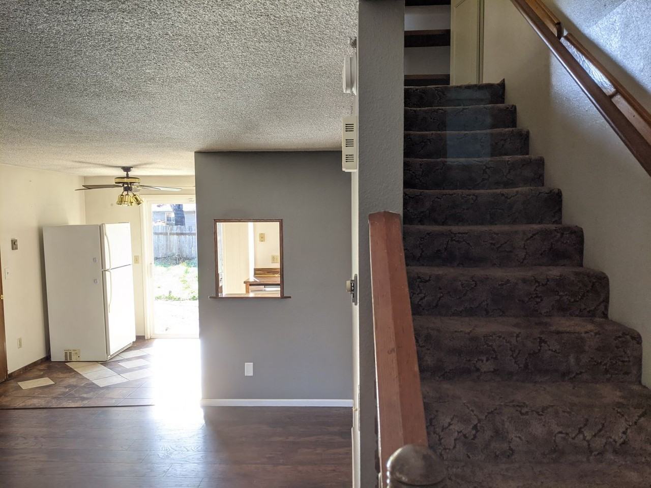 6611 6611 B. St Springfield Or 97478 - Photo 2 of 10