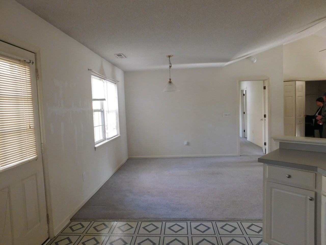 213 Esquire Ct - Photo 7 of 15