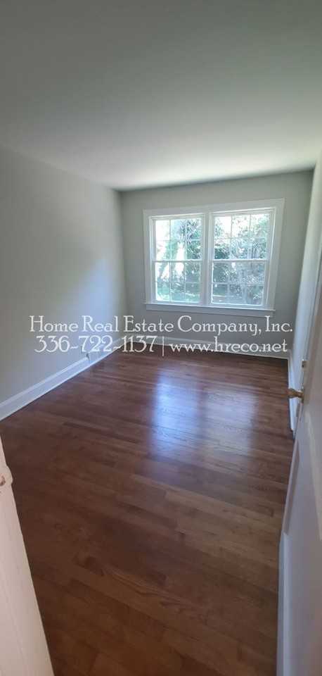 4013 Indiana Ave - Photo 7 of 10