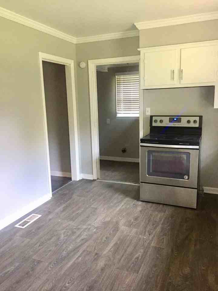 827 N Weldon St - Photo 2 of 23