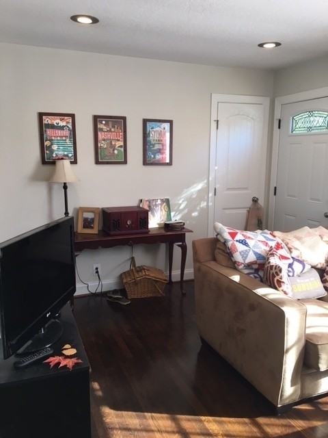 303 Chamberlin St - Photo 6 of 13