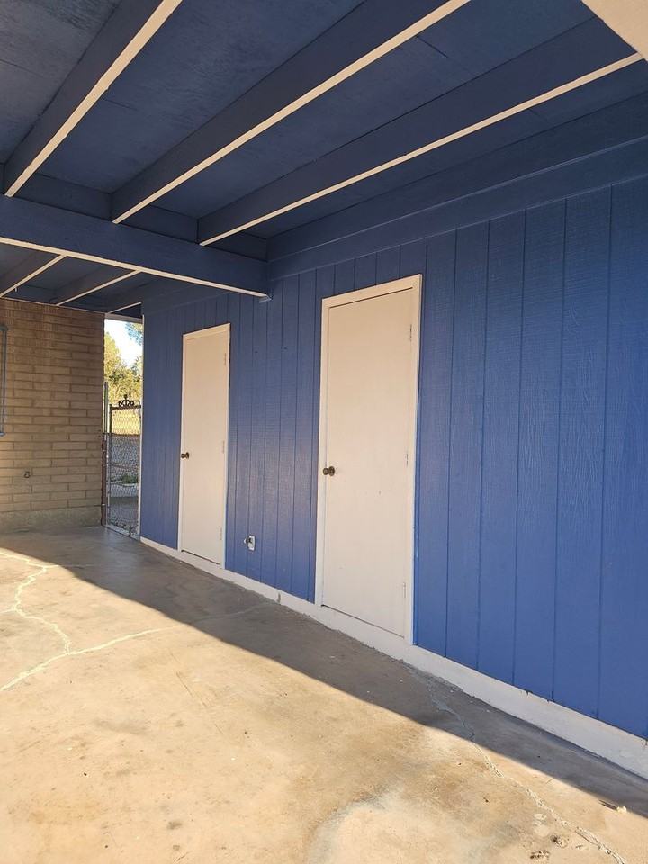 4933 Marconi Dr - Photo 2 of 9