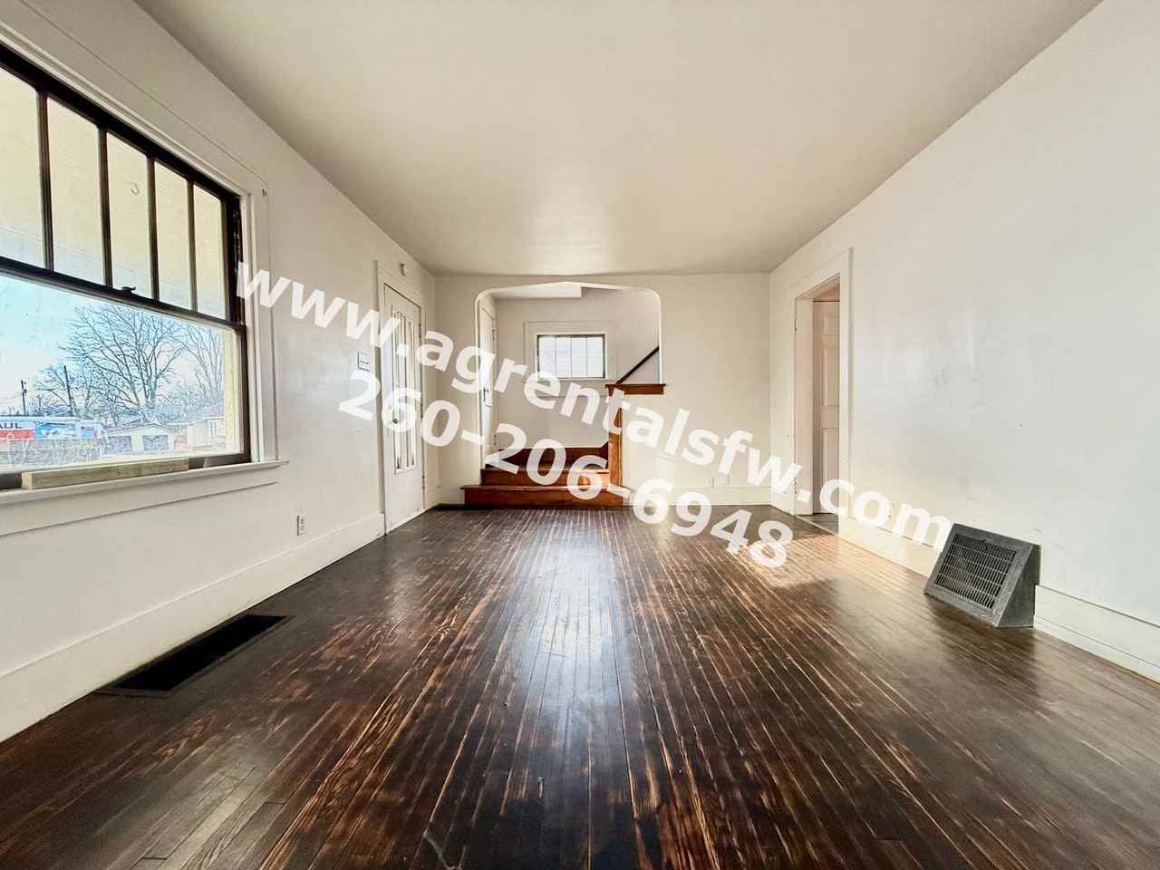 4129 S Clinton St - Photo 7 of 15