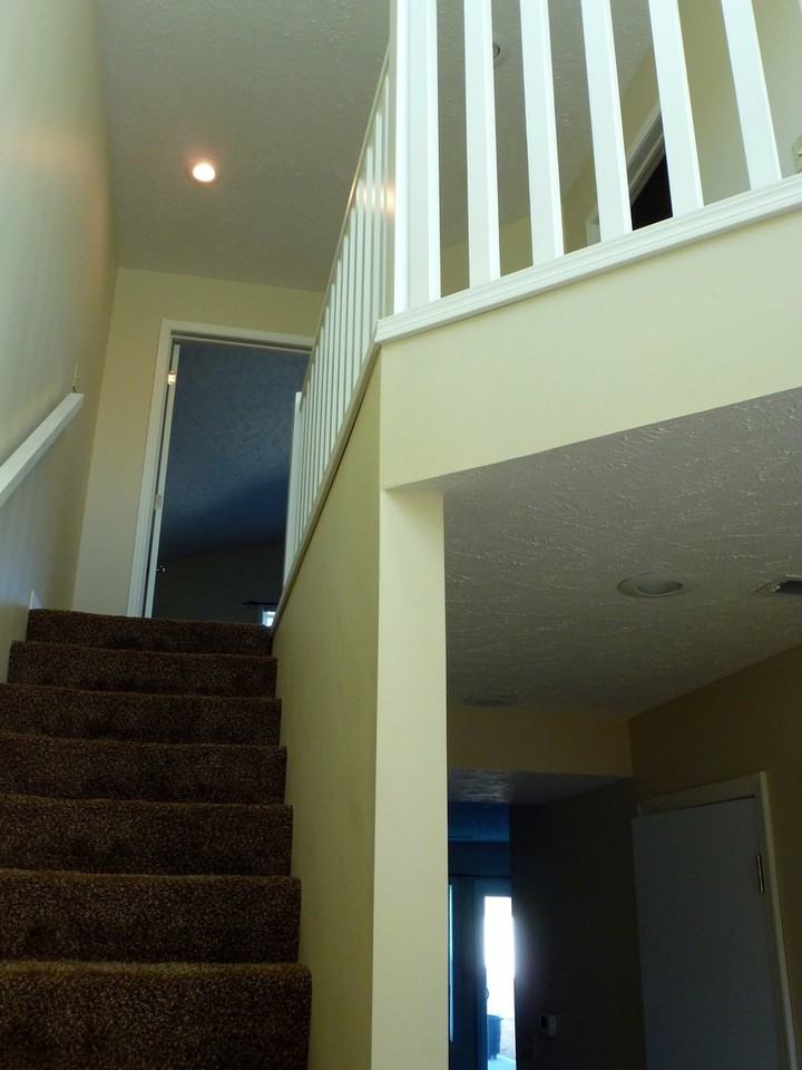 1120 S Pine St - Photo 5 of 13