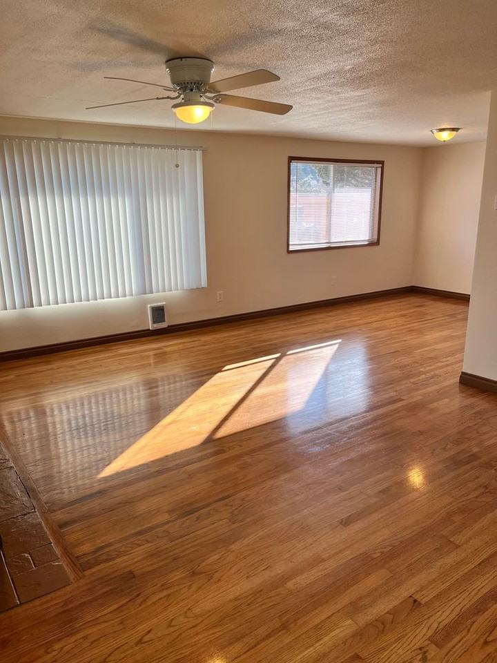 185 Sw 3rd Ave - Photo 5 of 22