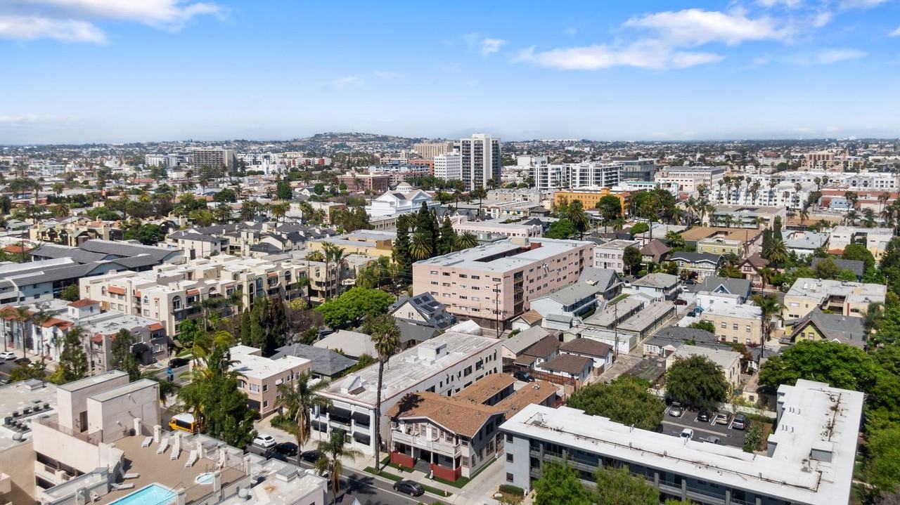 526 Magnolia Avenue - Photo 3 of 4