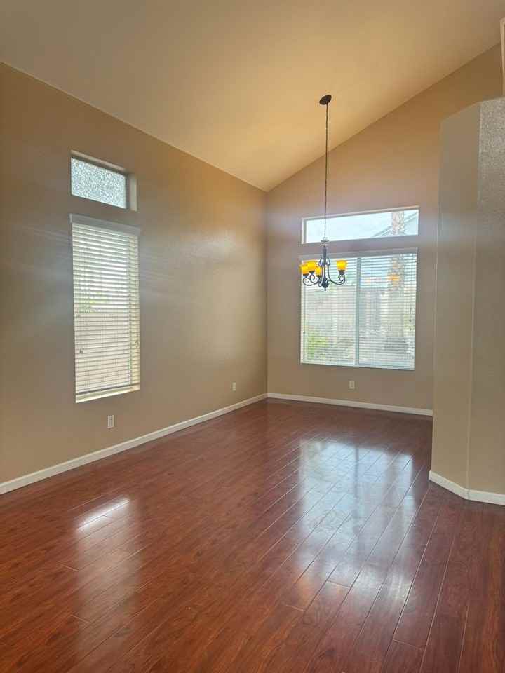 241 Elkins Cir - Photo 6 of 23