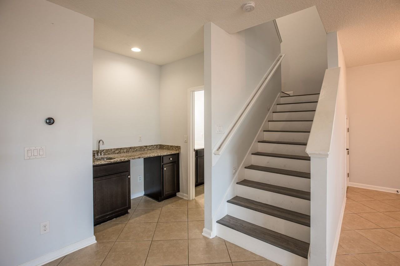 1708 Sanctuary Way - Photo 5 of 24