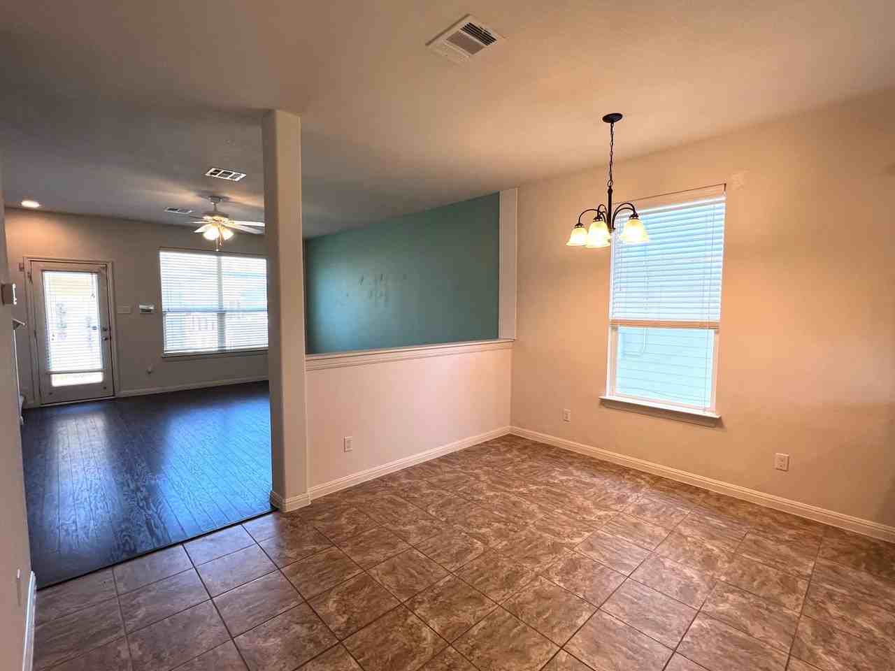 801 Alamo Plaza Dr - Photo 6 of 48