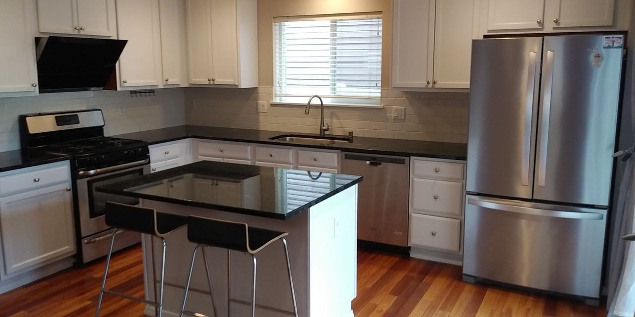 2132 Bobs Hollow Ln - Photo 4 of 13