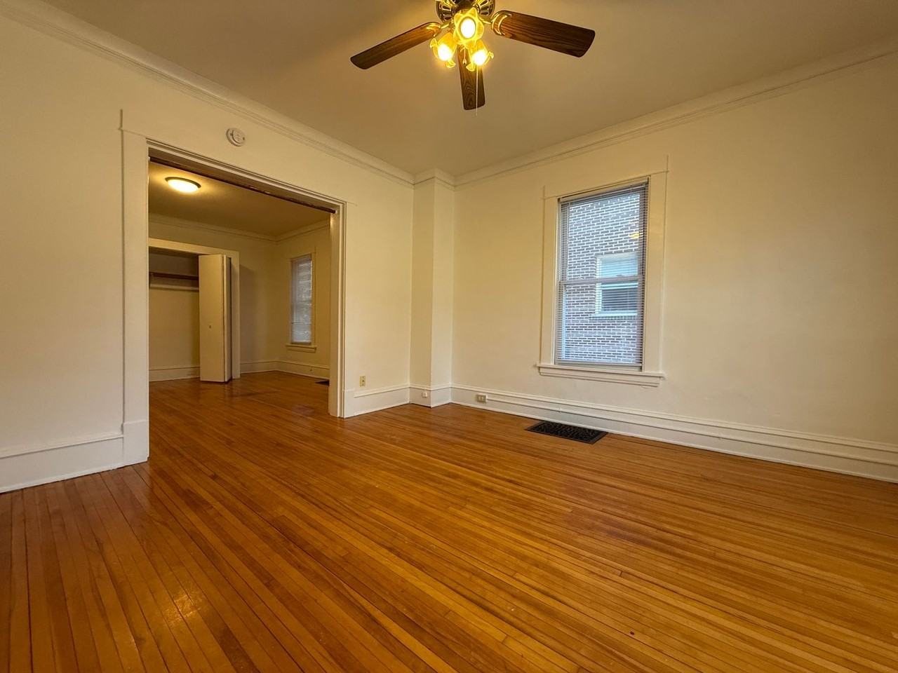2721 Girard Ave S - Photo 3 of 15